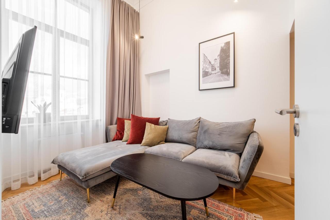 Owl Jazz Apartments - Luxury Apartments In The Heart Of The City Kaunas Exterior foto